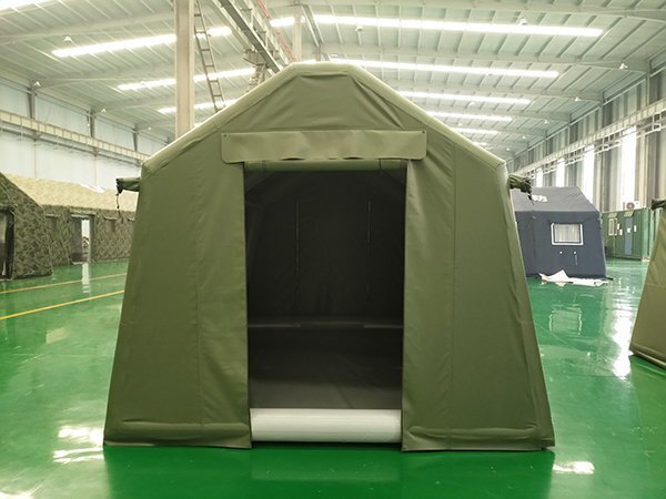 軍綠色充氣帳篷
