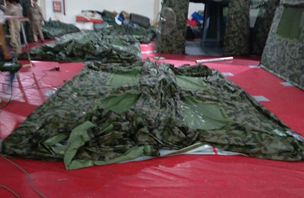 中央控制充氣帳篷
